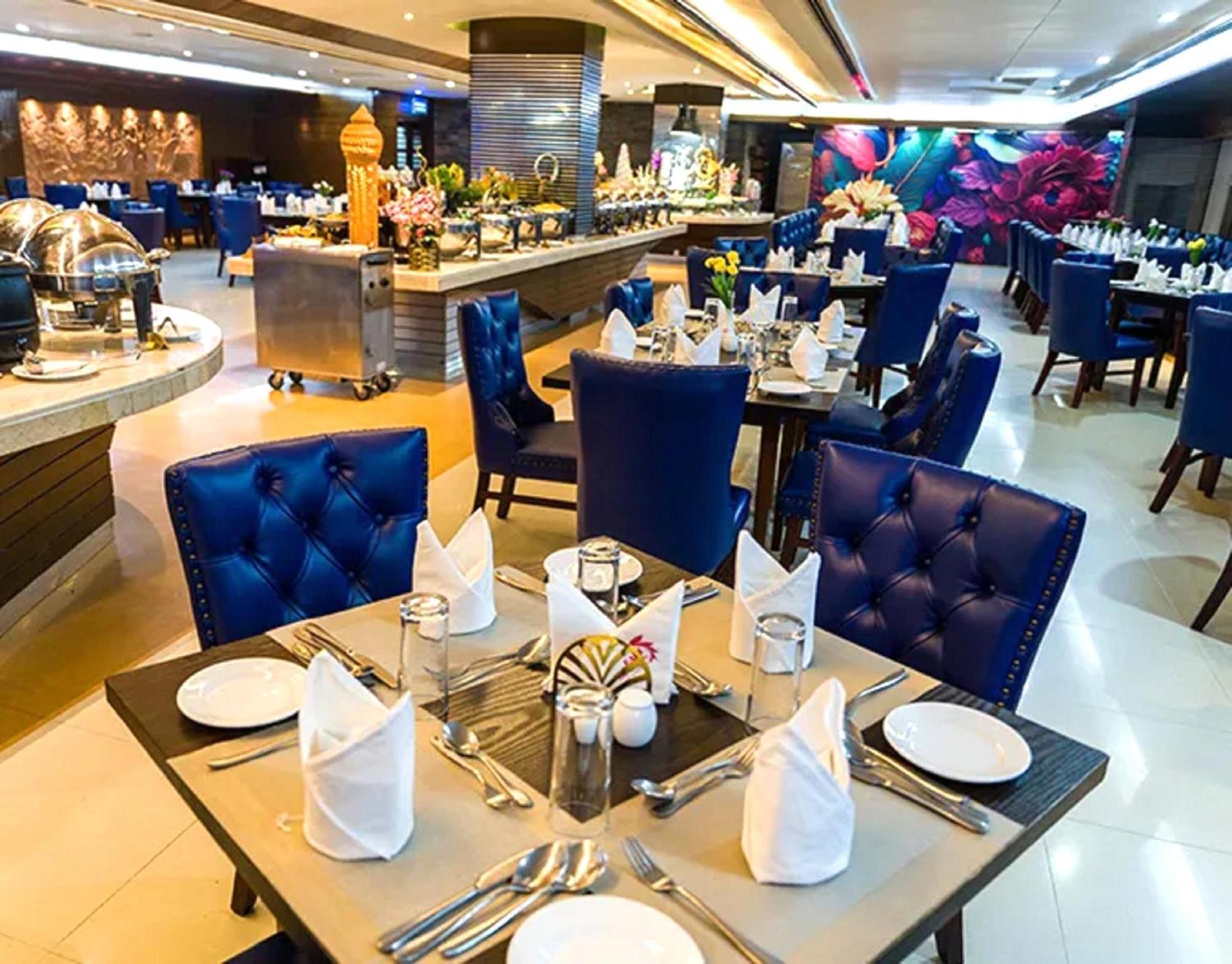 Fars Hotel & Resorts - Bar-Buffet-Pool-Spa Дакка Экстерьер фото